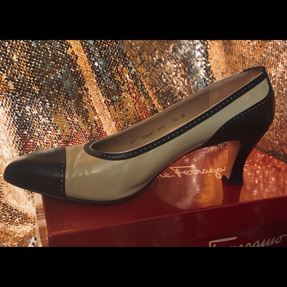 Salvatore Ferragamo Leather Pumps